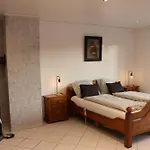 Haus Indy Апартаменты Gemunden (Rhein-Hunsrueck)